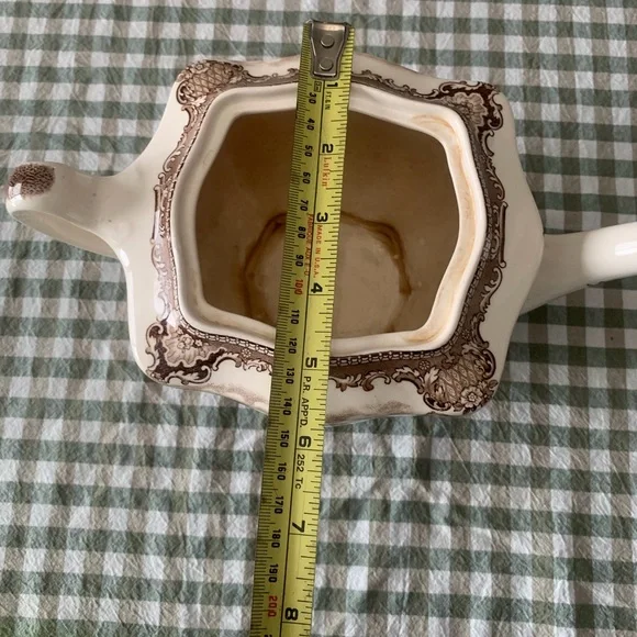 Johnson Brothers vintage Old Britton Tutor, village Square, Footed, teapot - Picture 9 of 11